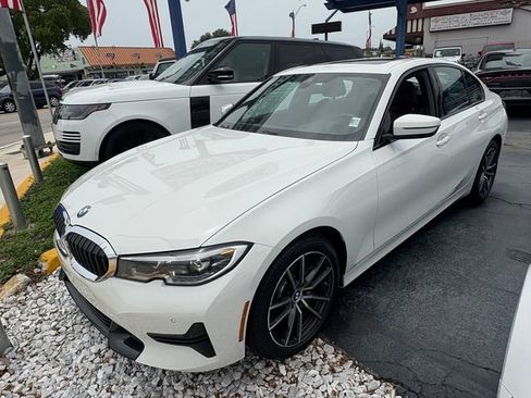 Used 2022 BMW 330i xDrive Sedan w/ Driving Assistance Package image 8