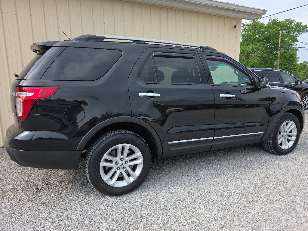 Used 2014 Ford Explorer XLT AWD/4WD image 6