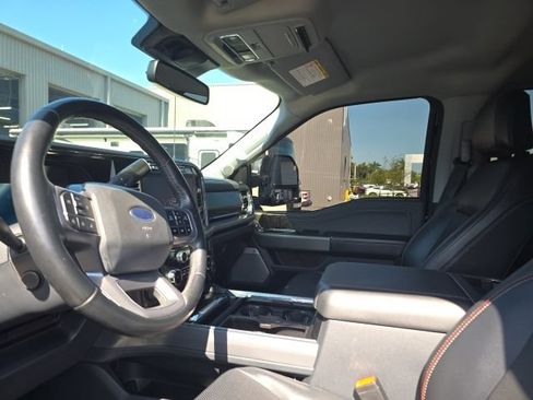 Used 2024 Ford F250 Lariat w/ Sport Appearance Package AWD/4WD image 10