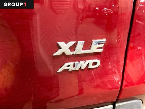 Used 2022 Toyota RAV4 XLE w/ Convenience Package image 10