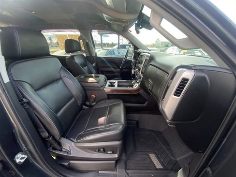 Used 2018 GMC Sierra 1500 SLT w/ Enhanced Driver Alert Package image 12