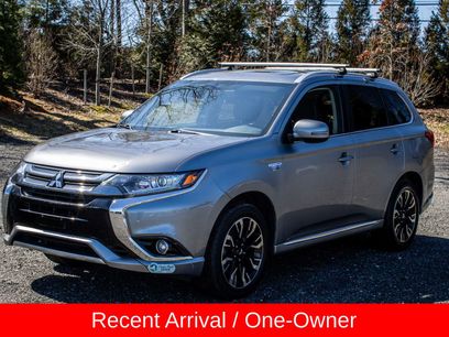 Used 2018 Mitsubishi Outlander 4WD Plug-In Hybrid