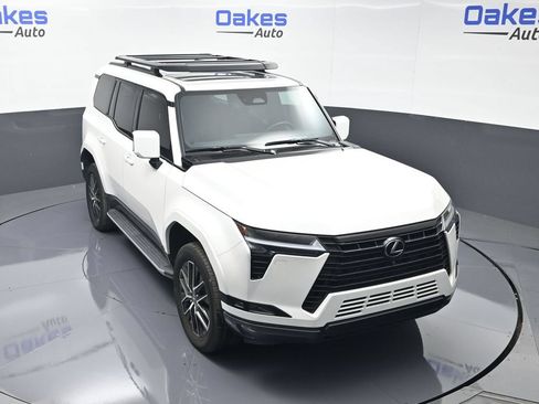 Used 2024 Lexus GX 550 w/ Accessory Package (2T) AWD/4WD image 50