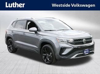 Certified 2022 Volkswagen Taos SE video 1