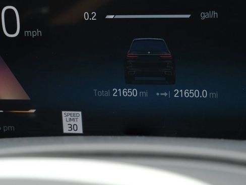 Used 2023 BMW X7 xDrive40i w/ Executive Package image 17