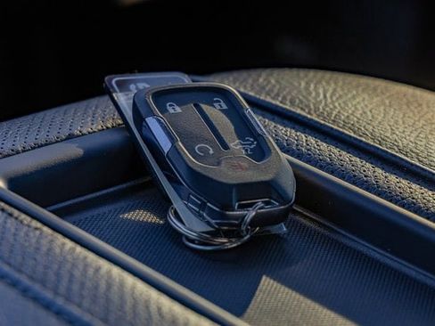 Used 2019 GMC Sierra 1500 Denali w/ Denali Ultimate Package image 24