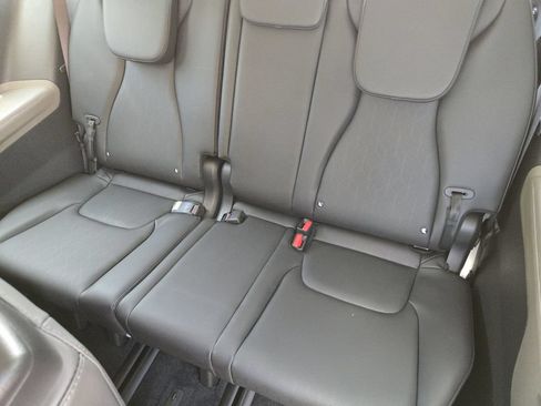 New 2026 Kia Carnival EX FWD image 22
