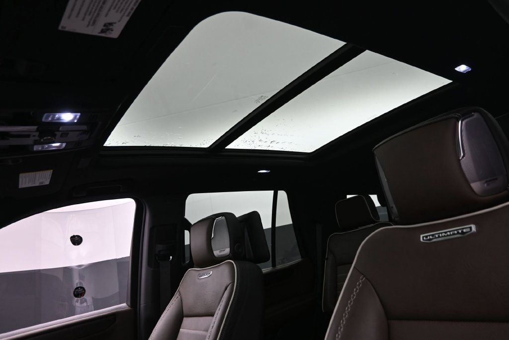 Used 2026 GMC Yukon Denali Ultimate AWD/4WD image 34