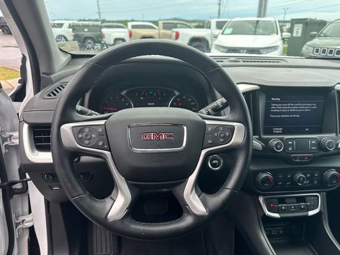 Used 2024 GMC Terrain SLT AWD/4WD image 13
