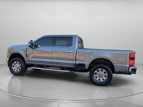 Certified 2024 Ford F250 Lariat w/ Chrome Package AWD/4WD image 19