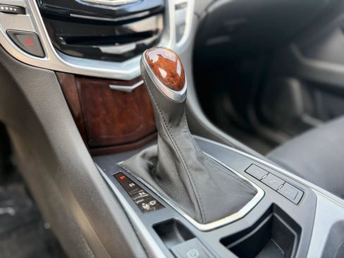 Used 2014 Cadillac SRX Luxury w/ LPO, Sports Edition Package FWD image 27