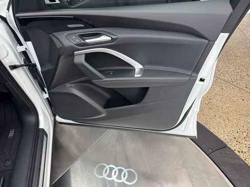 Used 2025 Audi Q5 Premium Plus w/ Premium Plus AWD/4WD image 41