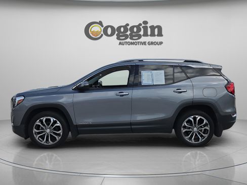 Used 2021 GMC Terrain SLT AWD/4WD image 2