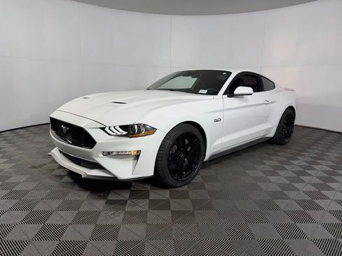 Used 2023 Ford Mustang GT image 3