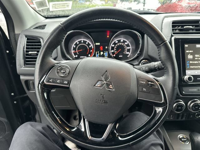 Used 2025 Mitsubishi Outlander Sport AWD image 13