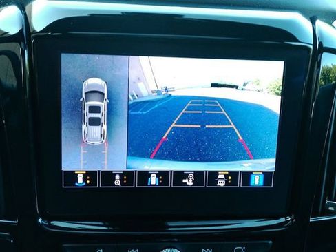 Used 2023 Chevrolet Traverse Premier w/ Redline Edition AWD/4WD image 27
