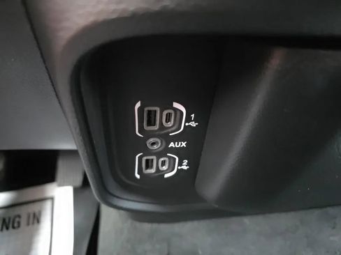 Used 2021 RAM 1500 Big Horn AWD/4WD image 28