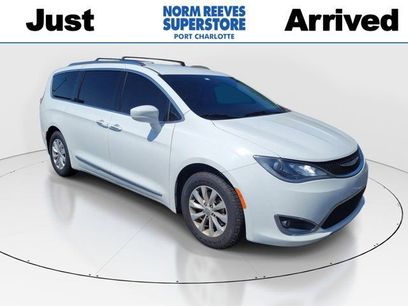 Used 2018 Chrysler Pacifica Touring-L