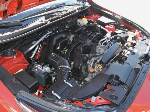 Used 2025 Subaru Crosstrek 2.0i Premium image 14