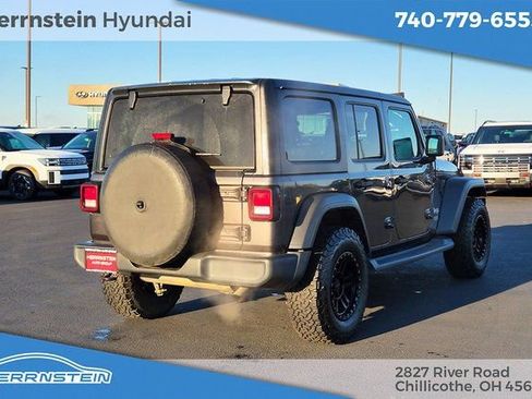 Used 2018 Jeep Wrangler Unlimited Sport S AWD/4WD image 29