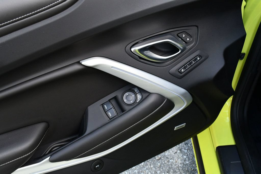 Used 2021 Chevrolet Camaro SS RWD image 12