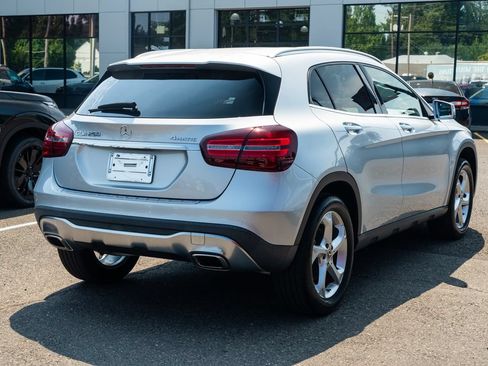 Used 2020 Mercedes-Benz GLA 250 4MATIC w/ Premium Package image 6