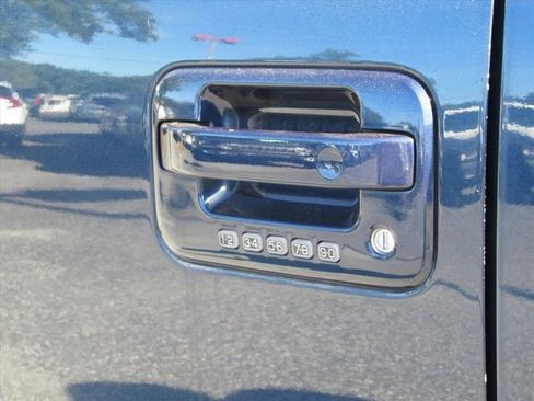 Used 2014 Ford F150 Lariat w/ Equipment Group 501A Mid RWD image 15