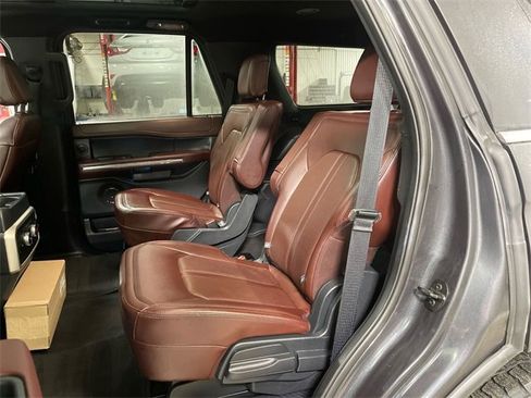 Used 2024 Ford Expedition Limited image 23