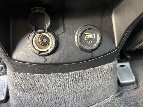 Certified 2022 Kia Sorento S w/ Panoramic Sunroof Package image 36