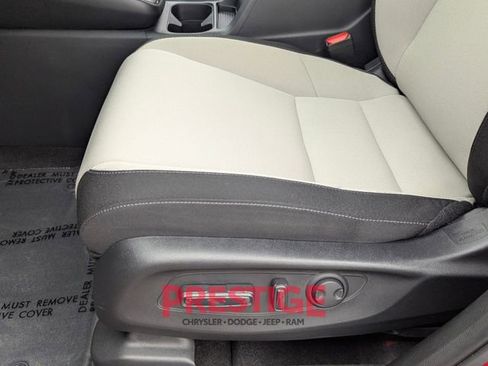 Used 2025 Honda CR-V EX image 26