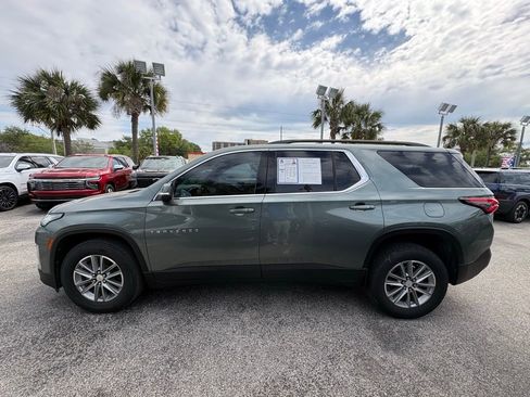 Used 2023 Chevrolet Traverse LT FWD image 4
