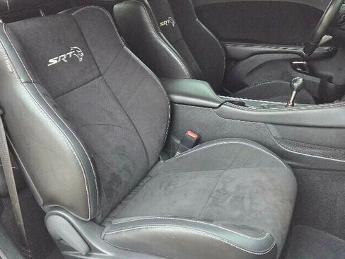 Used 2020 Dodge Challenger SRT Hellcat w/ Plus Package image 17