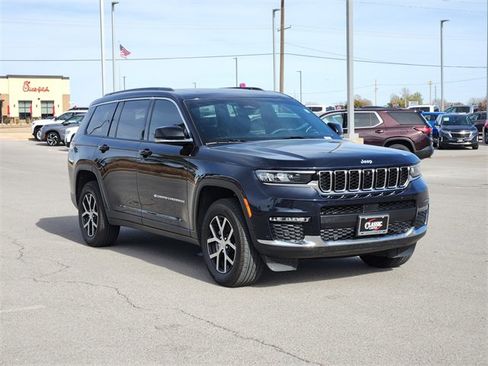 Used 2024 Jeep Grand Cherokee L Limited w/ Luxury Tech Group II image 3