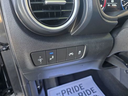 Used 2018 Hyundai Kona SEL w/ SEL Tech Package 02 FWD image 20