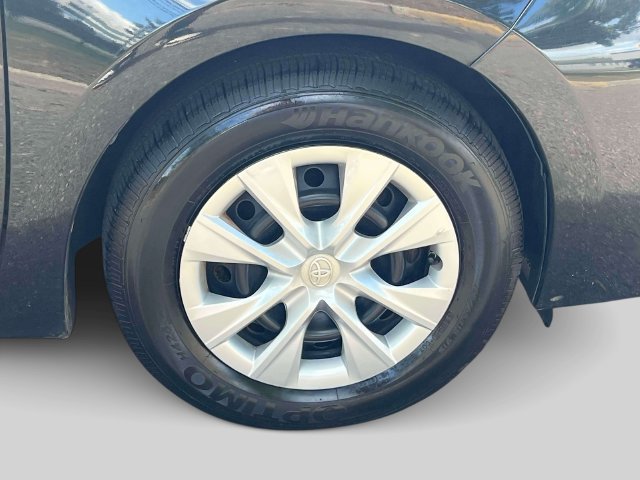 Used 2019 Toyota Corolla L FWD image 14