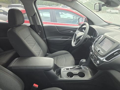 Used 2020 Chevrolet Equinox LT w/ LPO, Cargo Package AWD/4WD image 5
