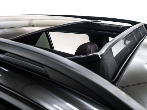 Used 2022 Mercedes-Benz GLE 450 4MATIC w/ AMG Line Exterior image 22