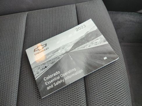 Used 2023 Chevrolet Colorado LT w/ LT Convenience Package II image 14