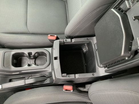 Used 2022 Jeep Wrangler Unlimited Sport image 47