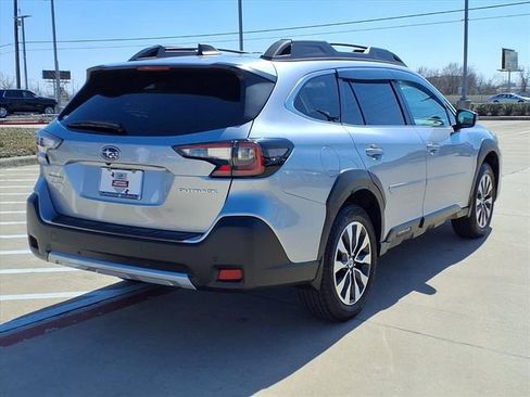 Certified 2025 Subaru Outback Limited image 4
