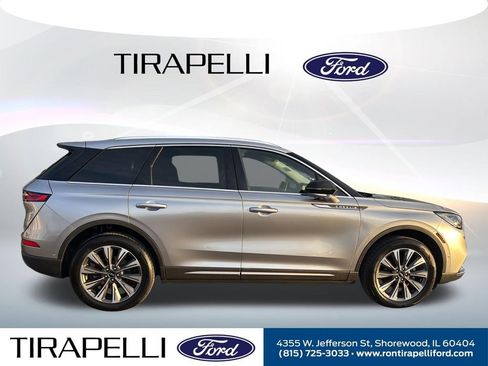Used 2021 Lincoln Corsair Reserve AWD/4WD image 4