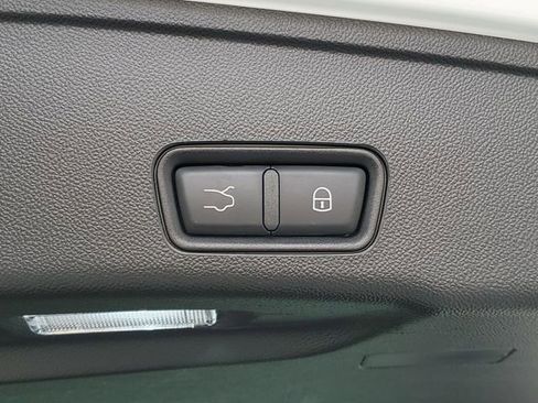 Used 2023 Maserati Grecale GT AWD/4WD image 11