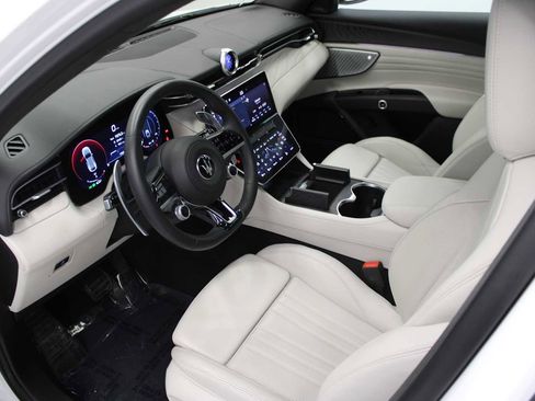 Used 2023 Maserati Grecale Modena image 16