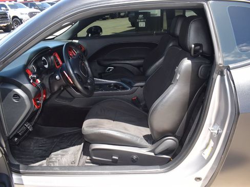 Used 2018 Dodge Challenger T/A RWD image 5