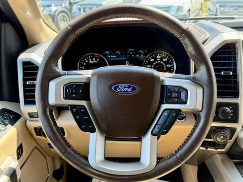 Used 2018 Ford F150 Lariat w/ Equipment Group 502A Luxury image 20