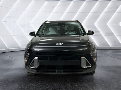 Used 2024 Hyundai Kona SEL FWD image 2