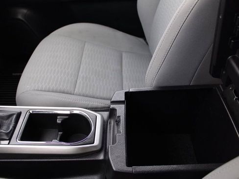 Used 2016 Toyota Tacoma SR5 image 35