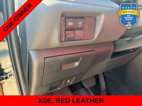 Used 2023 Toyota Highlander XSE image 19