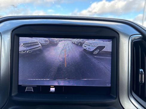 Used 2019 Chevrolet Silverado 1500 LT Trail Boss image 22