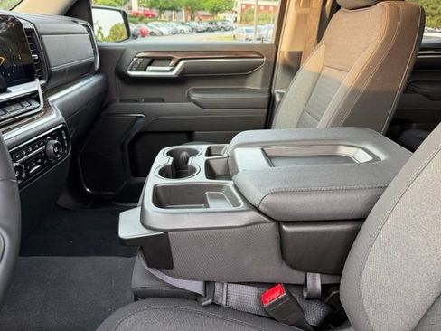 Used 2023 Chevrolet Silverado 1500 LT AWD/4WD image 21